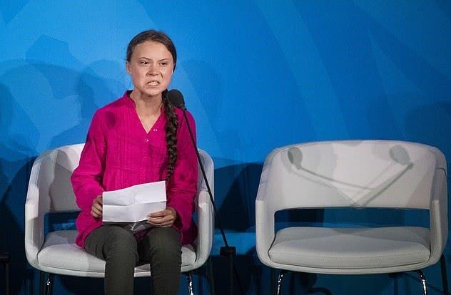 新加坡美女博主讽刺瑞典女孩演讲太无脑，遭网友群嘲：蹭热点