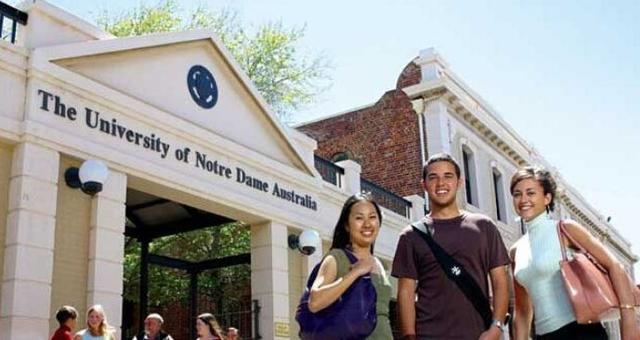 为什么提到留学读澳洲大学，大家就满满地看不起？