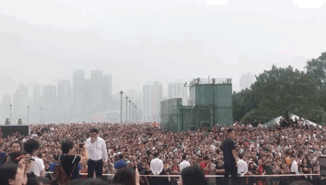 重庆来福士开业，超20万人挤爆现场！火爆不输COSTCO