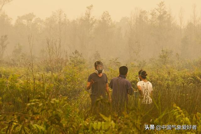 印尼天空突变血红色，NASA卫星紧急对准！专家：有毒且危害很大