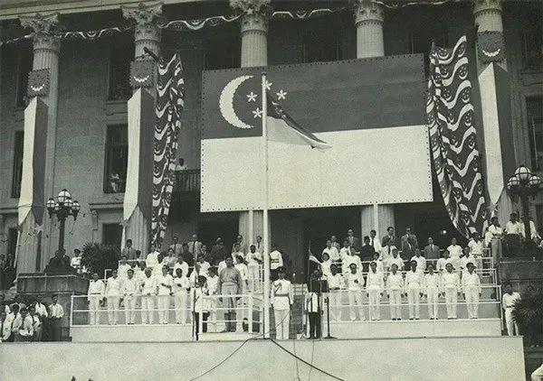 “我太难了”！找新加坡政府部门得“跑断腿”