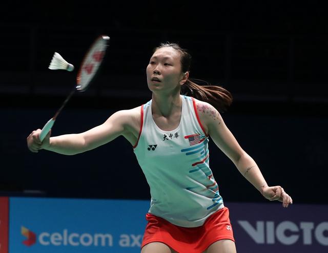 一字马救球姑娘淘汰世界冠军辛杜，加入美国籍，目标东京奥运夺牌