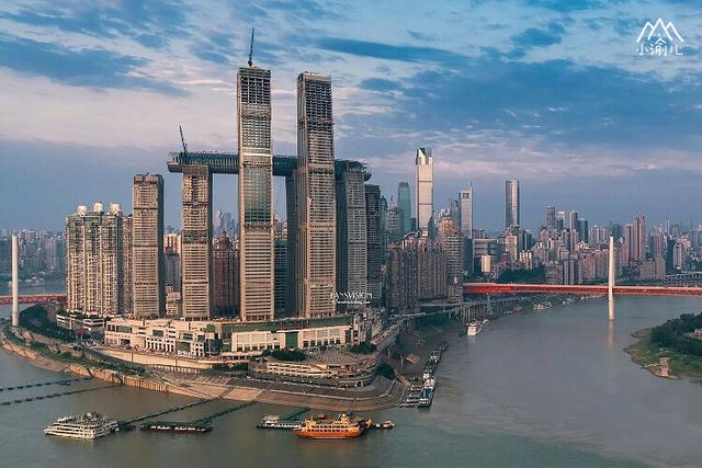 来福士打卡！这座世界第一横向摩天大楼，就在中国重庆