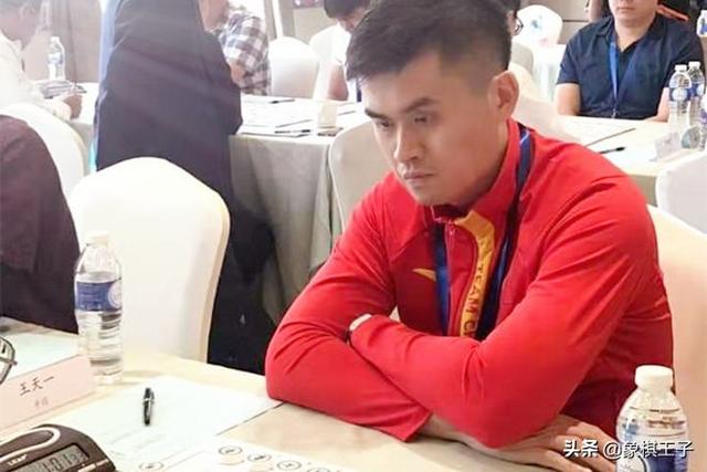 亚洲个人赛王天一横扫日本棋手，郑惟桐绝杀汶莱名将，中国队威武