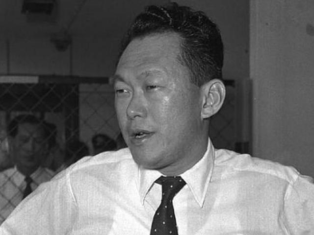 那一场大屠杀，日本人说只杀了五千华人，李光耀不这么认为