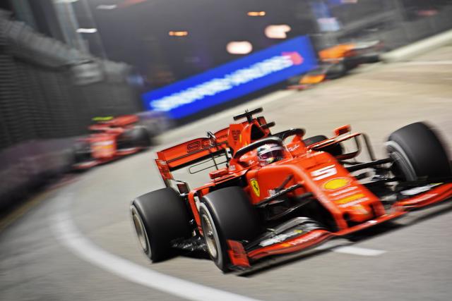 赛车——F1新加坡大奖赛：维泰尔夺冠