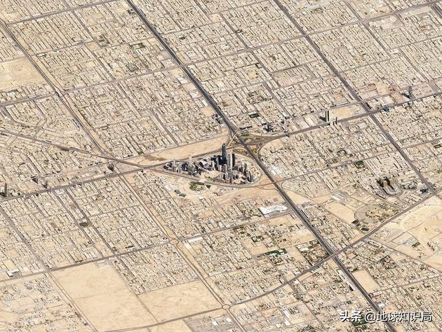 沙特，石油帝国的基础不再牢靠 | 地球知识局