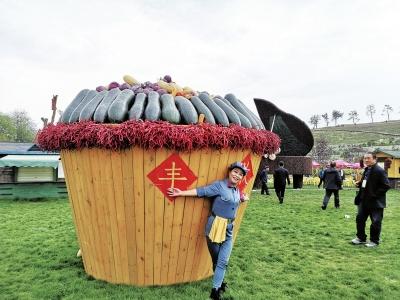 丰收季兰州农民获得满满幸福 盘点一年去年农村居民人均可支配收入增长9.4%