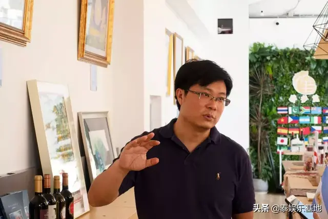 活久见！泰国顶级艺术家许龙才竟在京举行画展