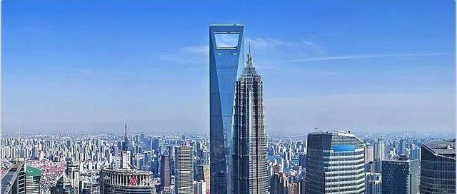 冲破云霄，25座摩天大楼“欲与天公试比高”