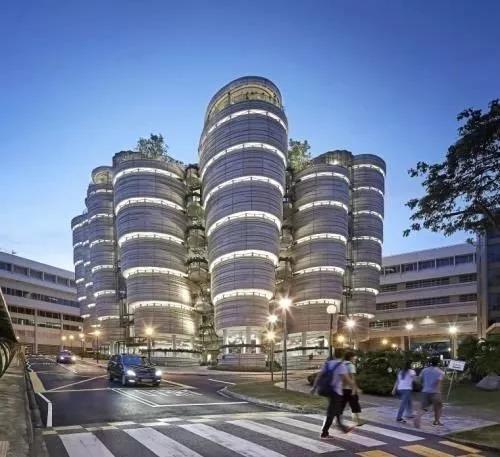 NTU学生偷拍男子洗澡被捕！家长们还能放心让孩子去新加坡留学吗