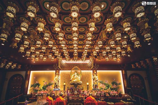 探访供奉着释迦牟尼的遗牙唐代佛寺，新加坡佛牙寺龙华院