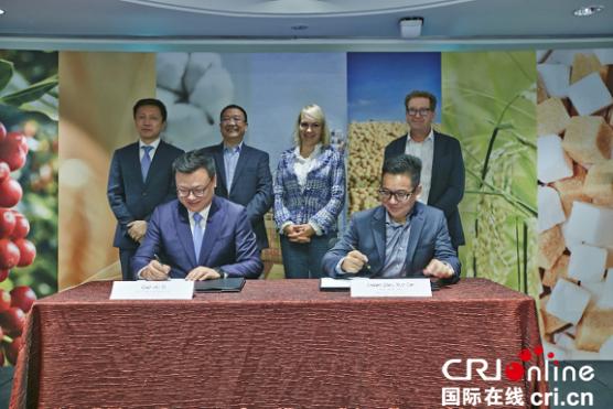 瑞幸咖啡携手路易达孚 共同开发高品质果汁