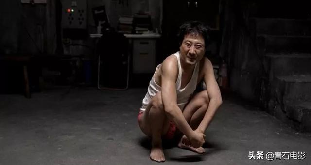 《杀人回忆》故事原型凶手可能不止一人，电影里早有3处暗示