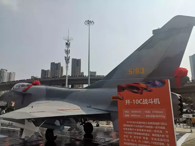 实拍！青岛这家商场今日开业！停车免费，餐饮五折！最全逛吃攻略速速收藏