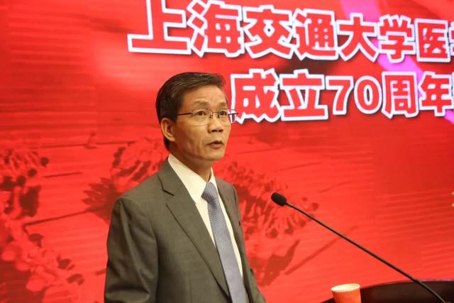 教师节｜上海交通大学医学院陈国强院士寄语教师：捷报频传中冷静，初心使命中前行