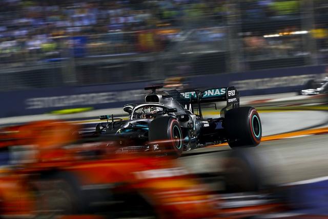 「F1」奔驰车队在新加坡的失利，汉密尔顿因为此感到痛心