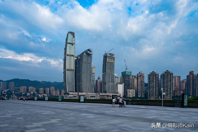一座改变城市面貌的巨大建筑，耗资240亿，完整工期将超过十年