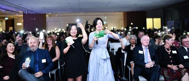 女性影响力大奖颁出：真正的社会价值是影响一代人