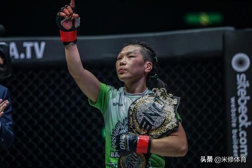 中国第一位MMA双级别女子世界冠军将诞生