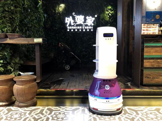 重磅合作丨擎朗送餐机器人进驻外婆家，让等餐顾客不再流失