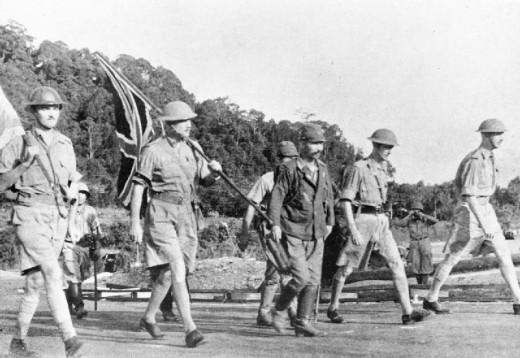 二战新加坡陷落，英军史上最大规模投降，8万多名士兵向日本投降