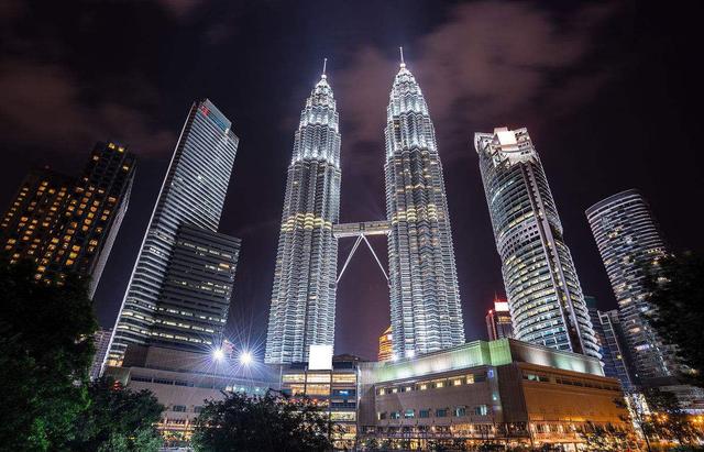 勤劳的华人，在马来西亚的生活和二胎家庭