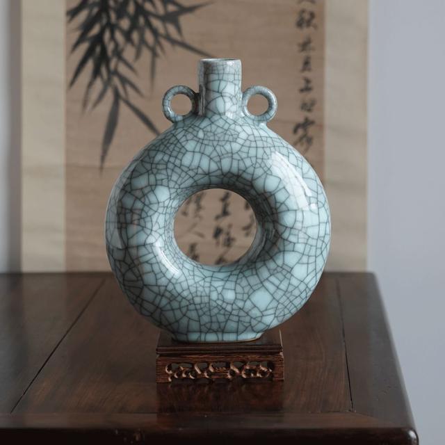 今晚结拍 | 名人手迹、西洋器物、珠宝玉雕、青瓷等8个专场