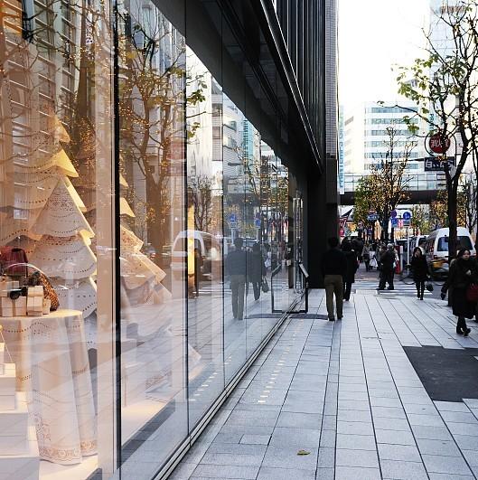 快时尚开店策略变了，ZARA在核心商圈撤店、优衣库“下乡”…...