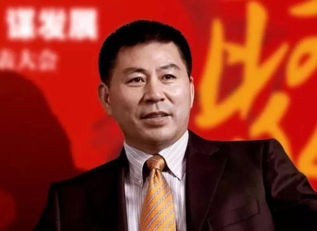 以“匠心”写“匠人”说“匠事”——《共和国地产印迹·耿建明篇》读后感