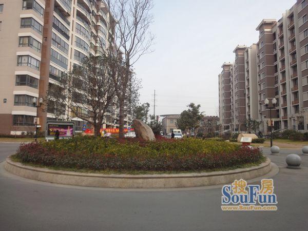 新加坡花园 VS 鸿基现代城在江都谁更胜一筹？