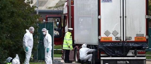 英国惊现“死亡集装箱”，内有39具中国人尸体