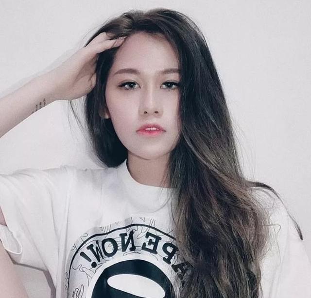 新加坡美女参与割喉命案，网友打call求免死