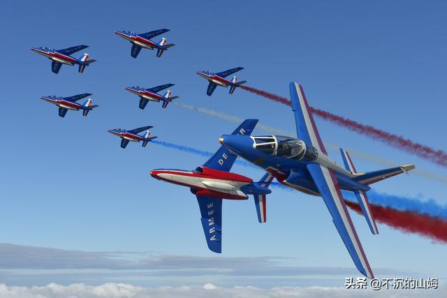 名副其实的空中骄子 各国军方特技飞行队风采一览