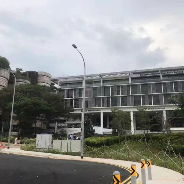 南洋理工大学这条路、这栋楼来头这么大？