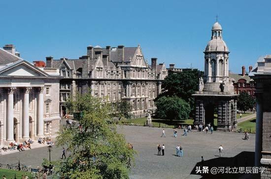 英国有牛津剑桥，爱尔兰有同样优秀的都柏林大学圣三一学院