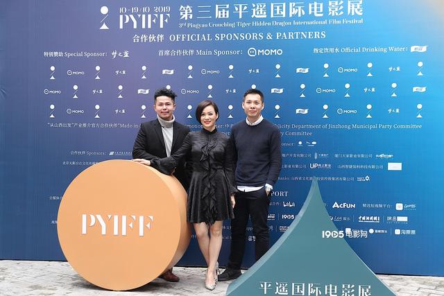 《热带雨》展现新加坡华语传承 导演：我很忧虑