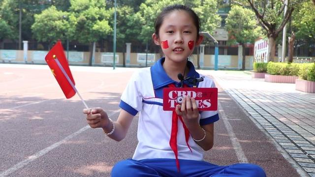 祝福新中国生日快乐 广州市民齐齐献歌