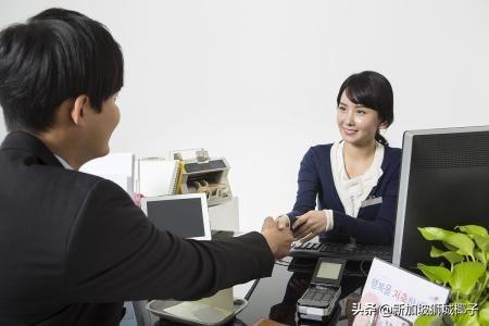 全岛热议！新加坡的服务行业，态度到底好不好？