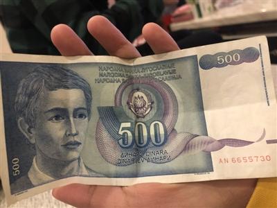 路遇“新加坡华人”求助兑换外币 换了个教训
