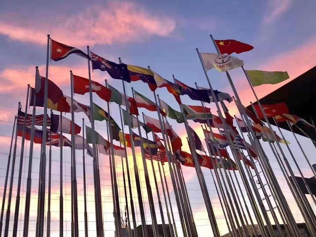 中亚心色美术馆将于10月20日接待新加坡东芳红亚太企业家考察团