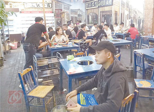 深度报道｜夜市经济：激情打卡，轻易不打烊