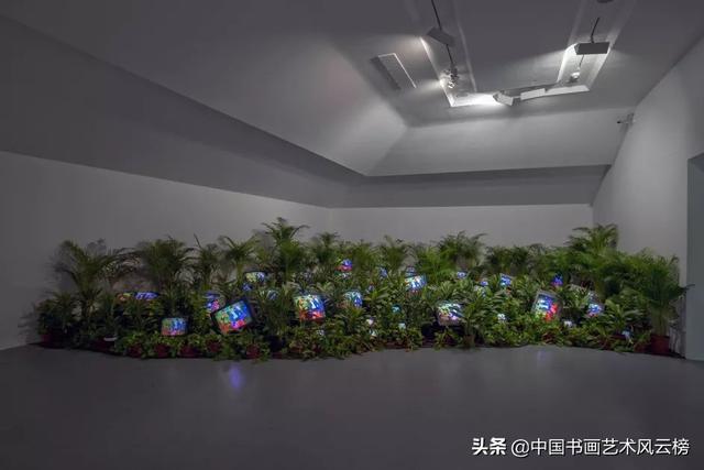 伦敦泰特大展 60年代“爱豆”白南准是如何炼成的？