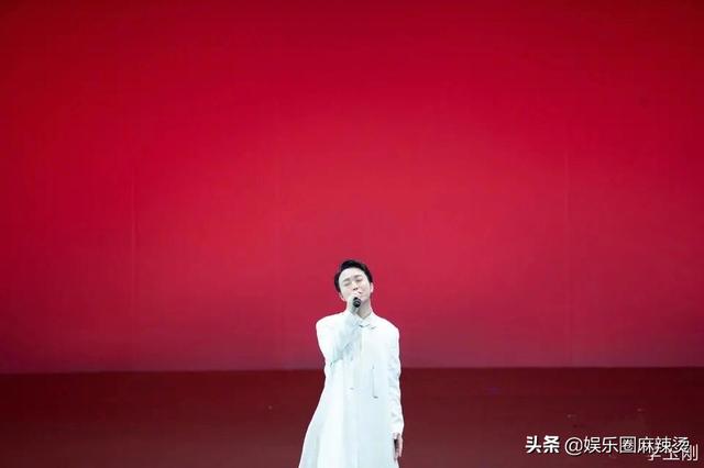 “反串第一人”李玉刚，《昭君出塞》泰国演出，现场火爆座无虚席