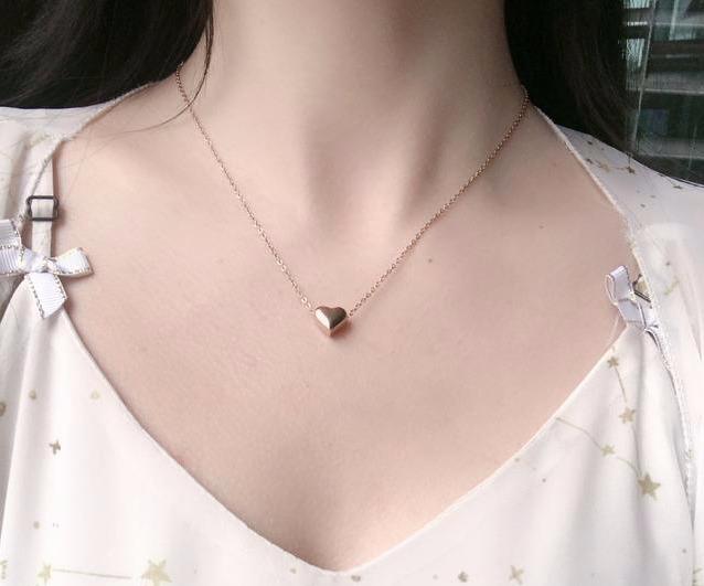 谁说30+就要告别少女感？掌握首饰穿戴秘籍，打造冻龄女神
