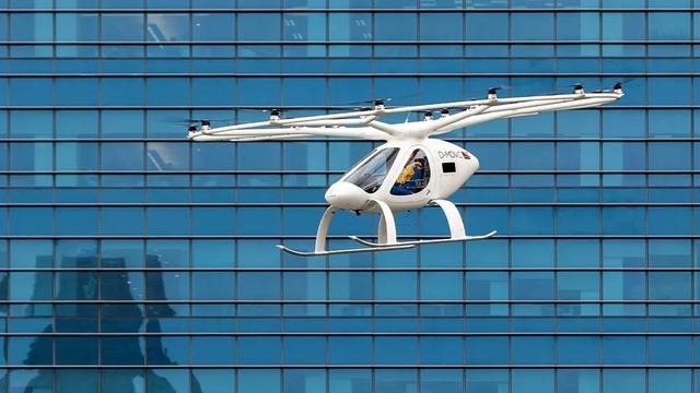 吉利科技集团的工作内容：上天、入地、玩电气