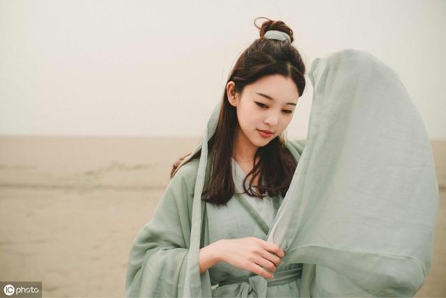万国衣冠拜冕旒：“汉服运动”，不是简单地穿上一件古装