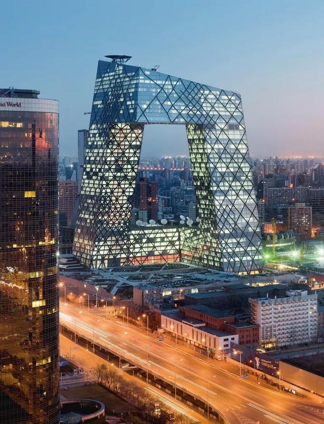 央视大楼十年争议，中国地标背后的那些荷兰建筑师