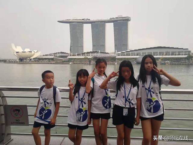 大桥5学生赴新加坡参加“世界童窗”文化交流活动