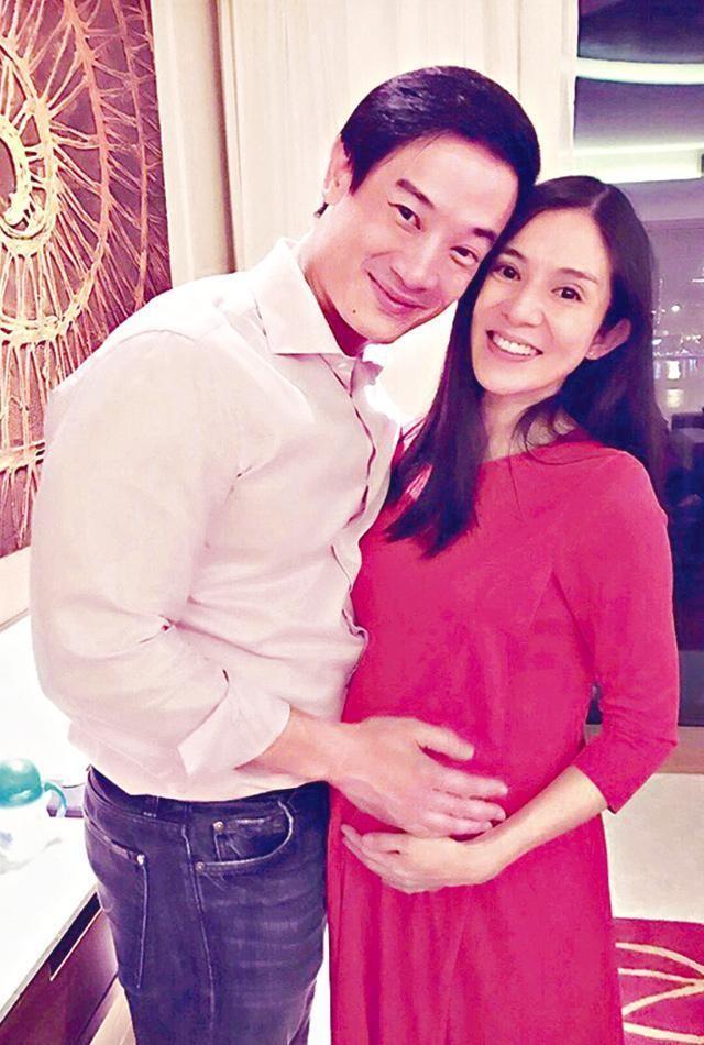 为爱息影！45岁一代玉女结婚六年定居新加坡：为富商老公诞双胞胎